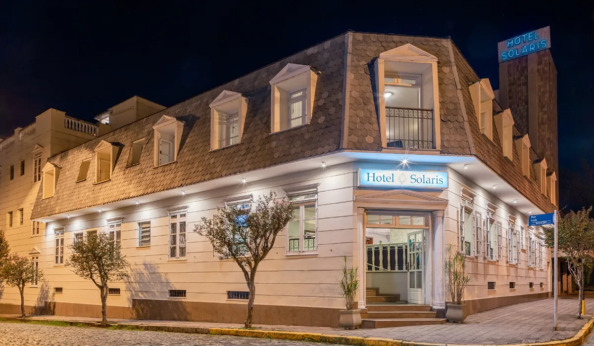 foto da recepção do hotel solaris em são lourenço, perto do centro da cidade